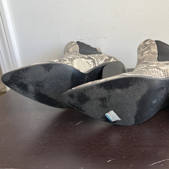 Steve Madden Booties - Picture 3 of 6